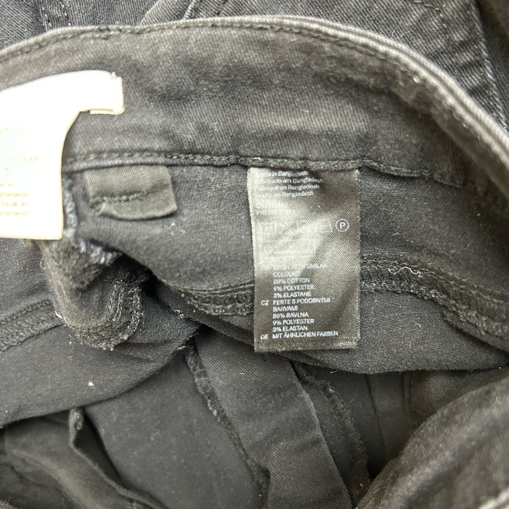 H&M High Rise Jean Shorts Stretchy - Picture 4 of 4